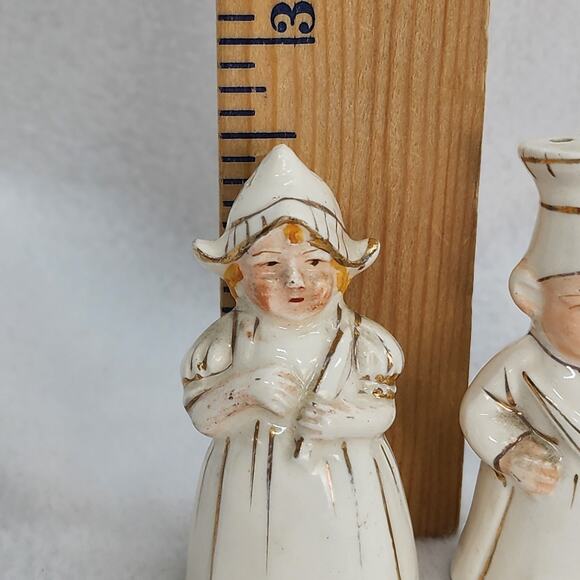 Vintage Salt Pepper Shakers 2.5" Occupied Japan Dutch Couple Baker Gold Detail - Picture 9 of 14